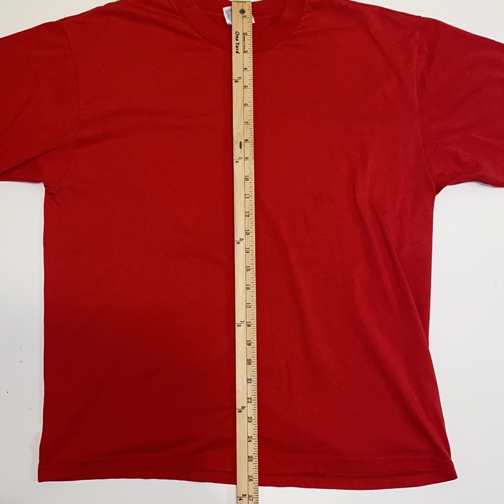 Vintage red Hanes shirt - Picture 10 of 10